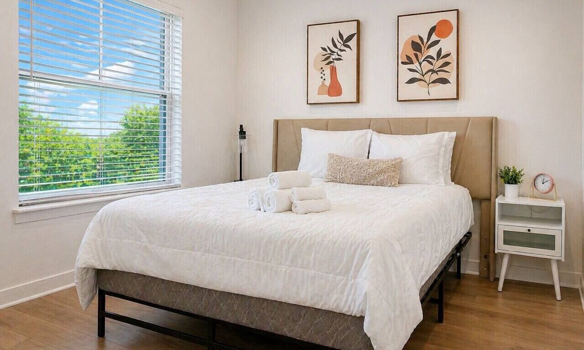 Sherman Apartment | West Sherman WorkerFriendly, Quiet, W/D, Pool+Gym