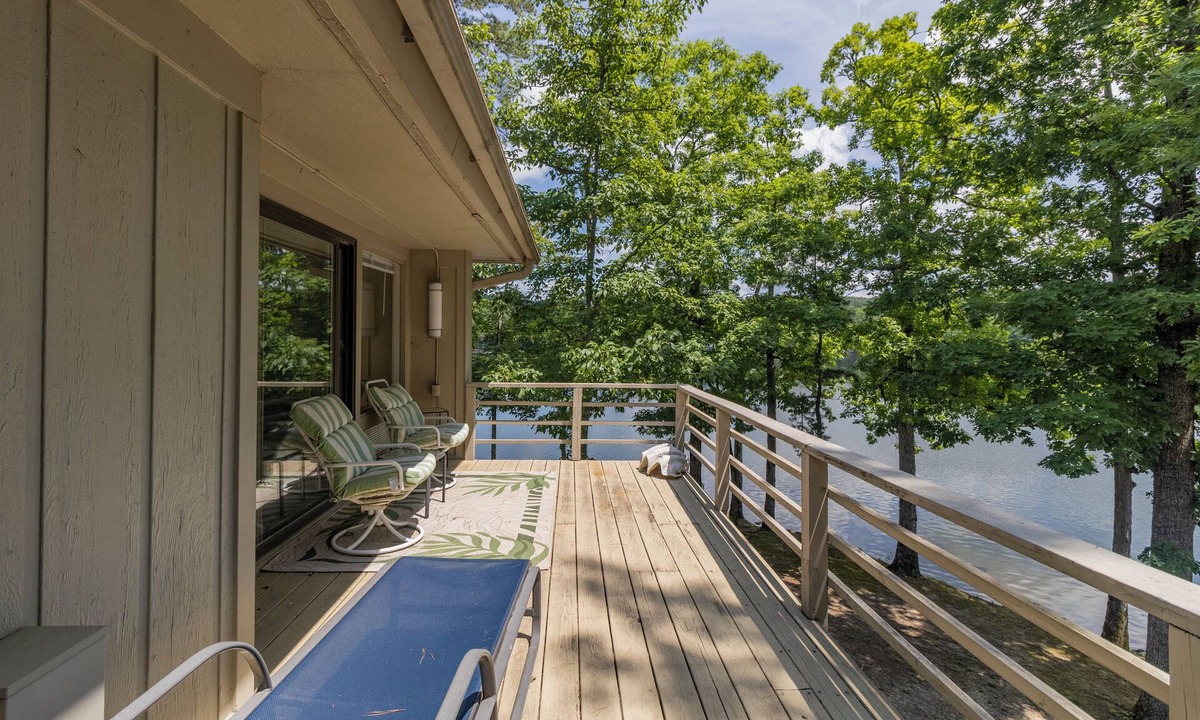 Hot Springs Village House | What-A-View HSV - Serene Lakeside Town Home