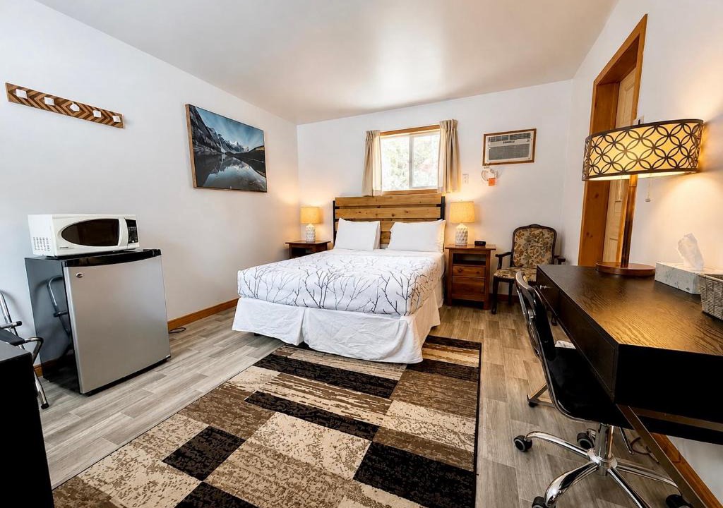 Grand Bend Resort | Whispering Pines Resort