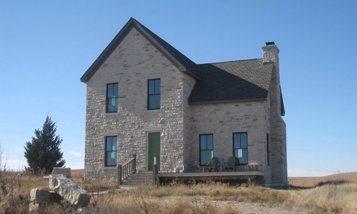 Cottonwood Falls House | Wide And Endless Views From A Private Hilltop In The Flint Hills