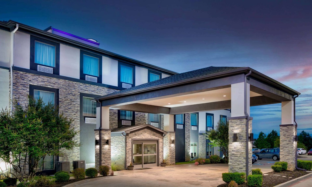 Longview Hotel | Wingate by Wyndham Longview North