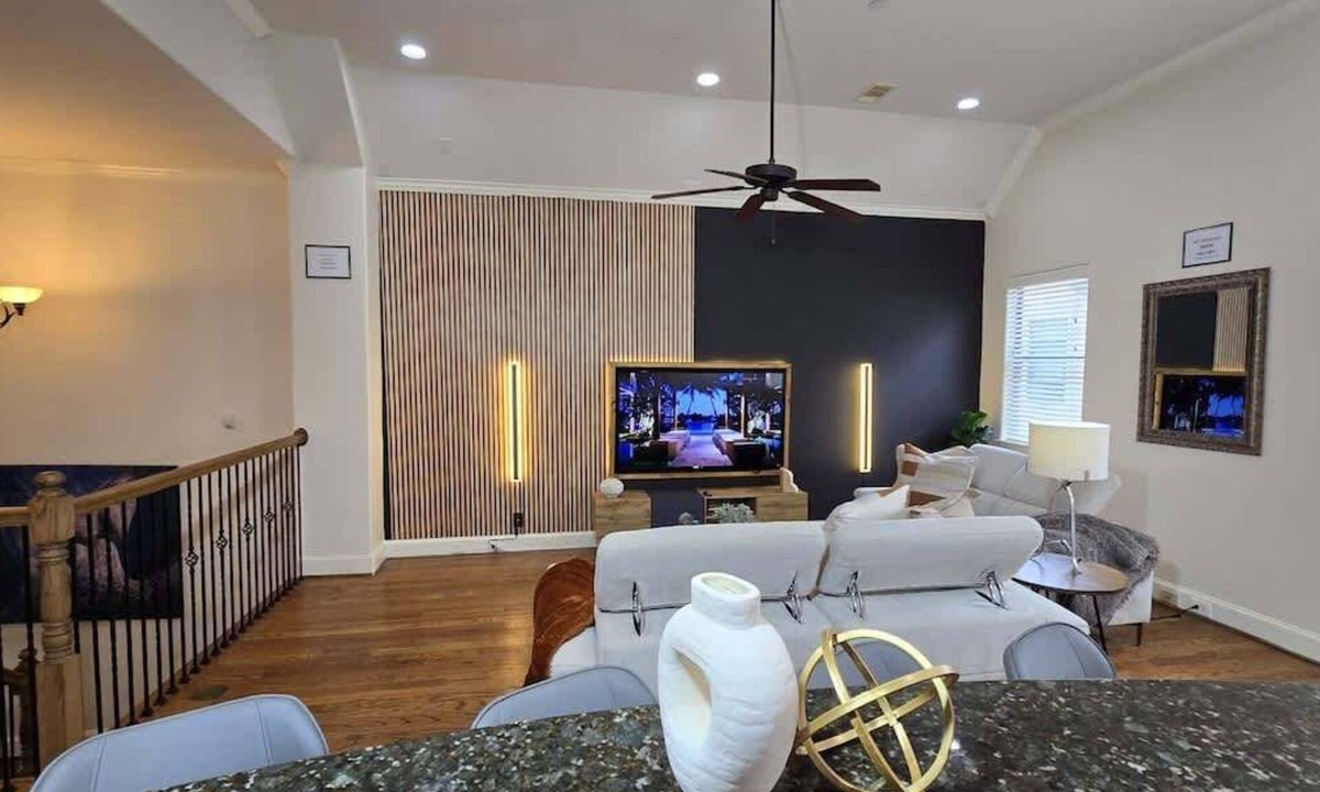 Woodlake - Briar Meadow House | World Cup Special | Private Jacuzzi | 2 Homes