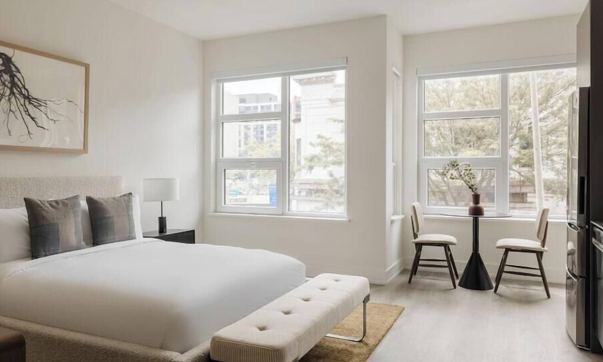 Central Waterfront Apartment | York Hotel