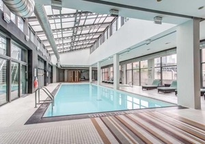 Breathtaking 2BR Condo Downtown with Free Parking