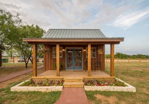 Country Tiny House - 10min to Silos at Magnolia (#2)