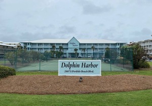 Recently updated! 3 bed 3 bath waterfront condo in Orange Beach