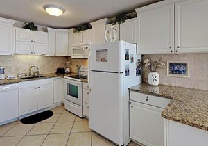 Spacious Oceanfront Condo with Direct Beach Access in Myrtle Beach