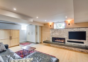 Stylish Riverdale 1-Bedroom Facing Withrow Park- $1875/mo, 5-month minimum