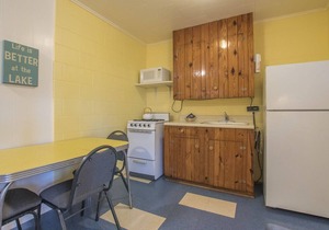 Sunfish Studio 1: Kingsland Pet Friendly with Pool!