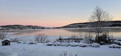 Coaticook Bed & Breakfast | Étoile du Lac Lyster - Spa & Vue sur le Lac