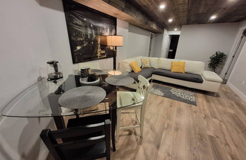 Gatineau House | 1-bdrm basement unit (full bathroom/shared laundry)