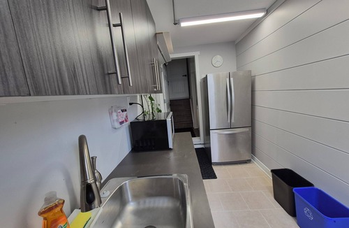 Gatineau House | 1-bdrm basement unit (full bathroom/shared laundry)