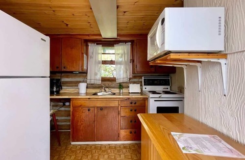 Rosedale Cabin | 1-Bedroom Balsam Lake Cottage #9