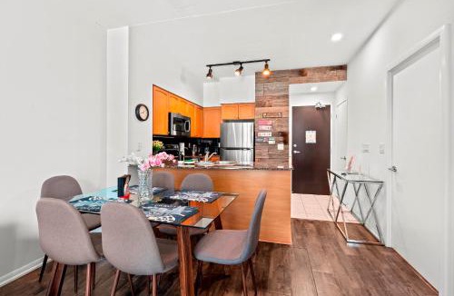 Fort York Apartment | 1 Bedroom Condo with Balcony Fort York Downtown Toronto