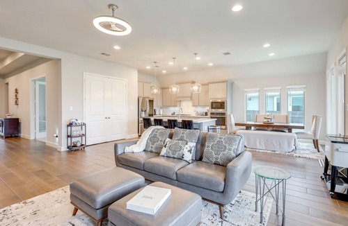 Manor House | 10 Min From Austin! High-End Home w/Nice Backyard