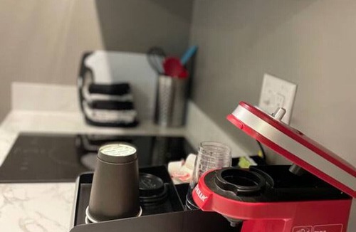 Bartlesville Apartment | 105 · Osage Hive #105 - Hotel Phillips