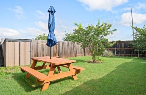 Stony Ridge North House | 12104 Scarlet