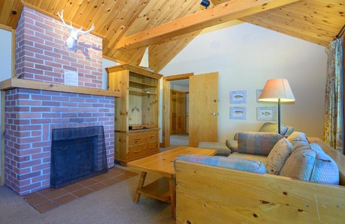 Georgina Ski Chalet | 148 Divot Simcoe Cottage private Beach, Kayak