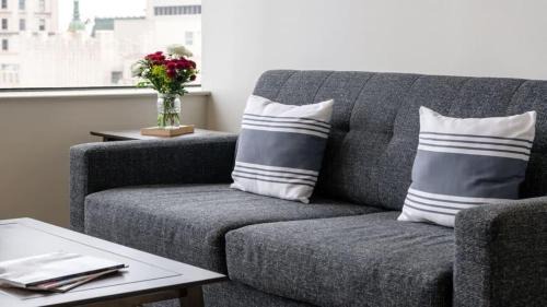 Downtown Dallas Apartment | 16th FL Bold CozySuites with pool, gym #3