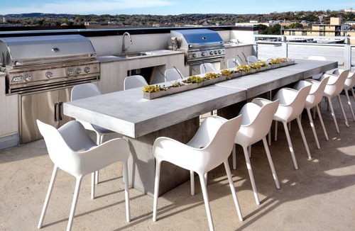 West End Resort | 1BD/Austin - Rooftop Pool & Firepit, BBQ!