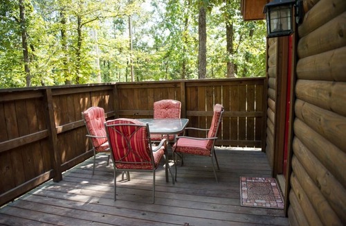 Hochatown Cabin | 1BR Hochatown Cabin w/Private Hot Tub
