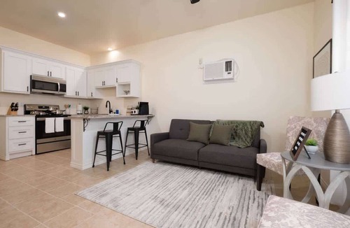 Amarillo House | 1BR Sleeps 4 | AI Data Ctr, Hospitals, Corp Stays