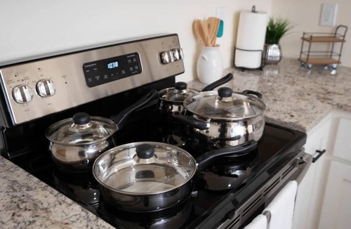 Amarillo House | 1BR Sleeps 4 | AI Data Ctr, Hospitals, Corp Stays
