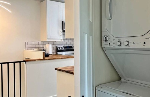 South Lethbridge House | 2 Bdrm Coach House Near Hospital