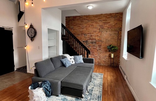York - Haig Apartment | 2-bedroom Loft in the ❤️ of Niagara