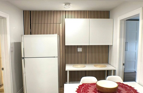 Bayview Woods - Steeles House | 2 Bedroom Unit in Toronto, Private Entry