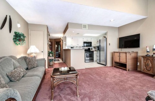 Seven Coves Condo | 2 Bedroom with Private Waterfront Balcony