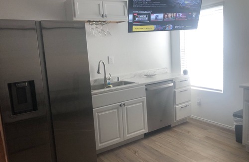 Clear Lake Condo | 2-bedrooms with its own bathroom and kitchen.