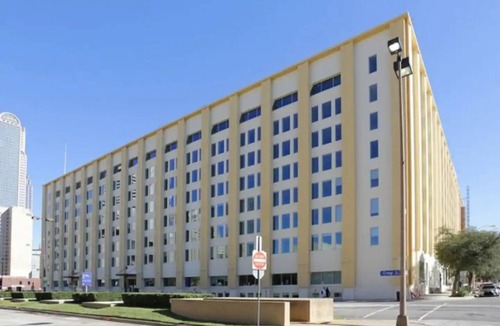 Downtown Dallas Apartment | 2 BR | 2 Bath | Downtown | Free Valet Parking | 7