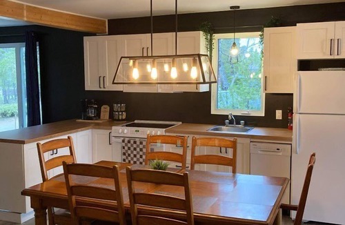 Lac-Saint-Jean-Est Regional County Municipality Ski Chalet | 2-Chalet on Lac St Jean/private beach CITQ 301480