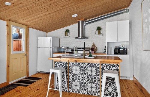 Val-des-Monts Cottage | 2 Cottages Side by Side on Prestigious Lac St.Pierre