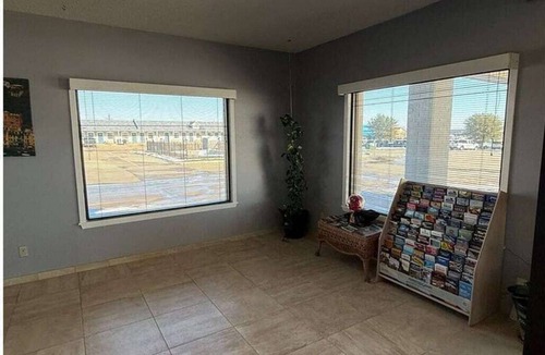 Whitesboro Apartment | 2 Queen Beds Non-Smoking