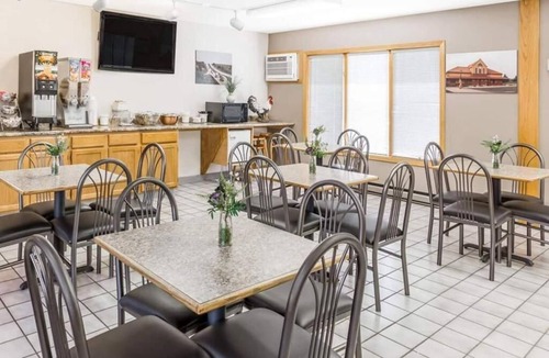Atlantic Hotel | 2 Spacious Rooms w/Friendly Staff and Complimentary Breakfast Near Highway 6