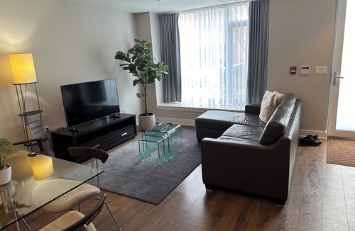 Downtown Toronto House | 2-Storey Townhome | Downtown | Free Parking | 100% Walk Score