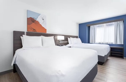 Clarion Hotel | 2 Value-Packed Rooms Great for Budget-Friendly Family/Group Getaways