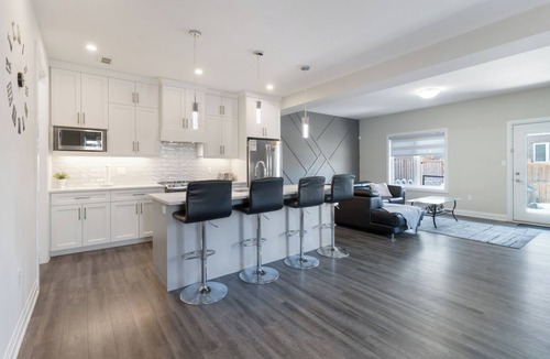 Guelph House | 2000 Sq Ft. Modern Corner Lot Townhome W. Large Deck & Oversized Backyard