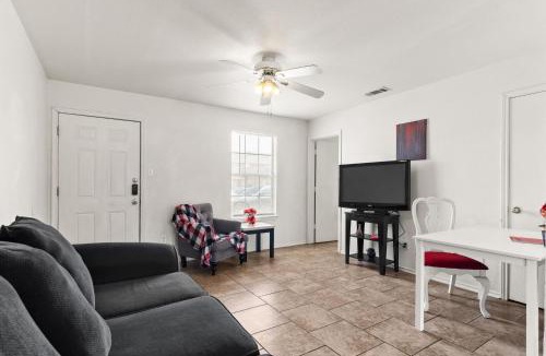 Killeen Apartment | 2B1B condo mins from Ft Hood & Town