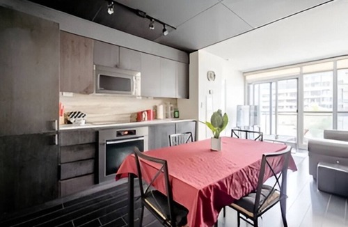 CityPlace Condo | 2BD 1 Bath 4 Guests Parking Balcony Near CN Tower Downtown—By Hostia