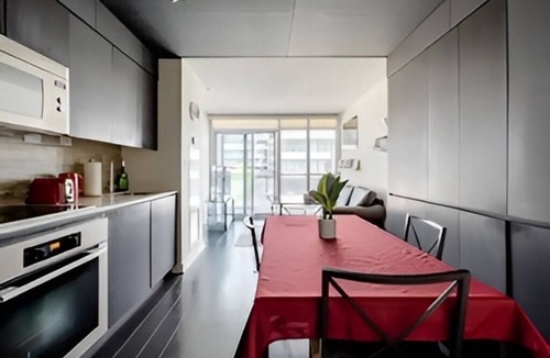CityPlace Condo | 2BD 1 Bath 4 Guests Parking Balcony Near CN Tower Downtown—By Hostia
