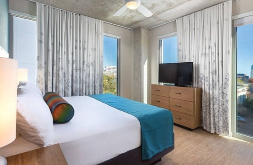 Civic District Resort | 2Bed/2Bath Deluxe Suite in Central Austin Resort with a Rooftop Pool!