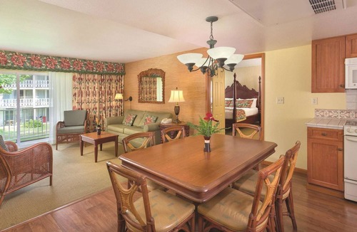 Wailua Resort | 2Bedroom Kapa'a Suite at Oceanfront Resort