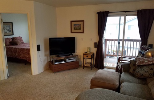 Taku - Campbell Condo | 2BR/2BA Condo in the heart of Anchorage-Along Trail System