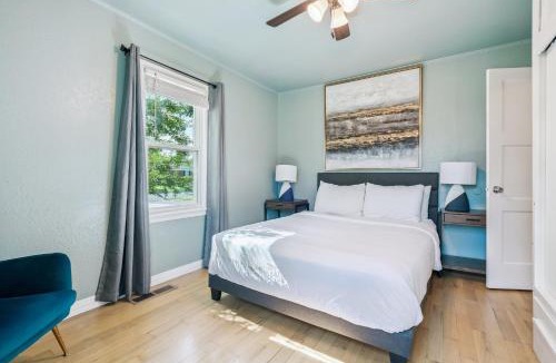 Midwest City House | 2BR 5 mins Rose State, 8 mins Tinker #L1