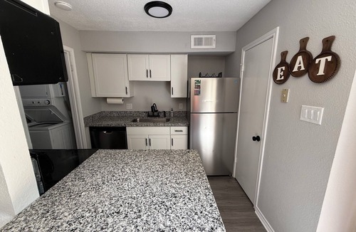 College Station House | 2BR Condo Near Texas A&M, Quiet Stay, Close to Everything