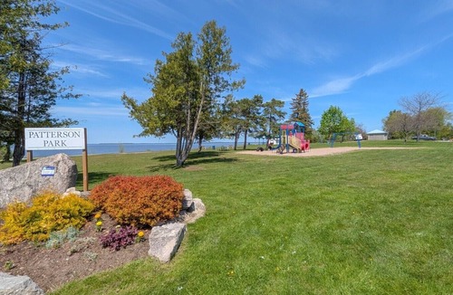 Tay House | 3 Bdrm | BBQ | Fire Pit - Steps to Waterfront Park