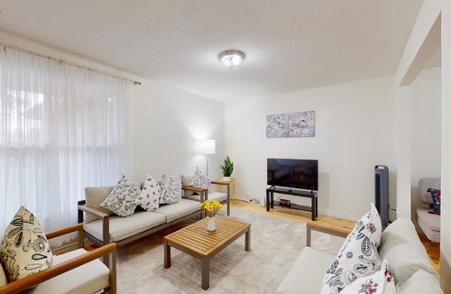 Ajax Apartment | 3-Bed 3-Bath Cozy Vacation House in Ajax, Greater Toronto Area, ON, Canada